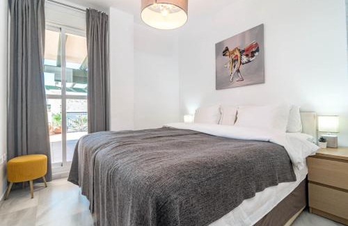 Marbella Apartment | LCR4- Large 3 bed apt close to beaches