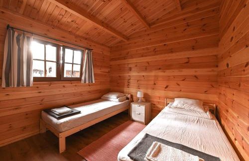 Koscierzyna Cabin | Leśniczówka-Wdzydze Pe eL
