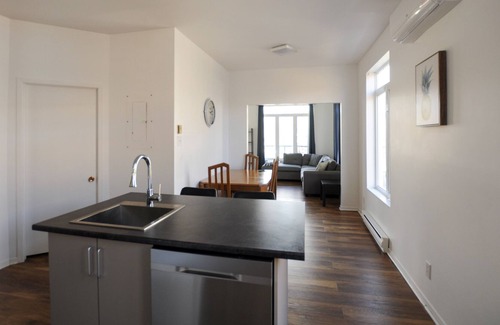 Maizerets Apartment | Le 1810 - Spacious with balcony - Limoilou