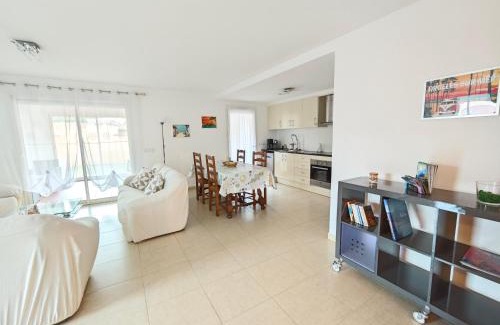 Saint-Esteve Apartment | Le 38 près du Lac