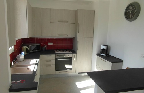 La Trinite Villa | LE 43 - Nice, quiet house with fenced garden, in the center of La Trinité
