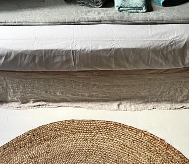 Saint-Laurent-sur-Gorre Bed & Breakfast | Le bain d'Alice
