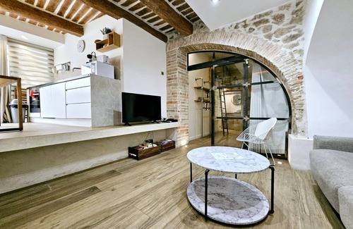 Antibes Old Town Apartment | Le Bain Méditerranéen - Joli T2 dans le vieil Antibes
