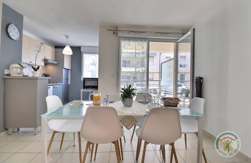 Cesson-Sevigne Apartment | Le Balcon de Sévigné