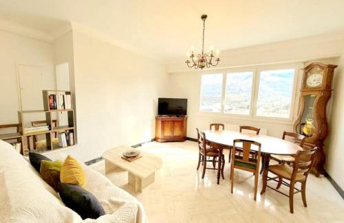 Argeles Gazost Apartment | Le balcon du Hautacam