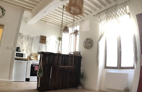Macon Apartment | LE BALI, Apartment T2, hyper center Mâcon