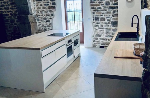 Pouzols-Minervois House | Le Bastion 15 guests, 5 suite, 5 baths, AC