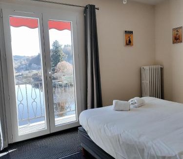 Peyrat-le-Chateau Hotel | Le Bellerive