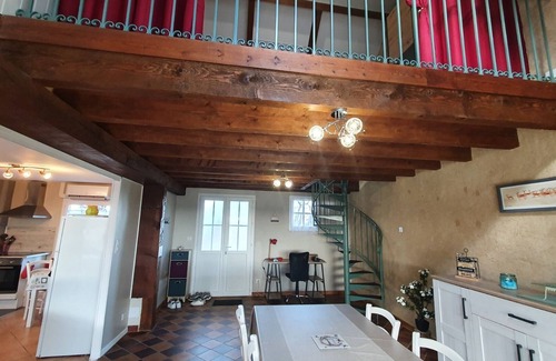 Vezac Cottage | Le Bellevue, quiet gite with panoramic view 10 minutes from Sarlat