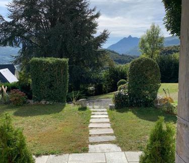 Salles House | Le Belvedere