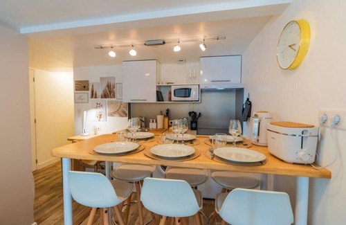 Mende Apartment | Le Bohème - Spa/Netflix/Wifi Fibre/Centre Ville - Stay Lozère