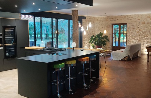 Chazelles Bed & Breakfast | Le bois des fées de Chazelles - The bird on the branch