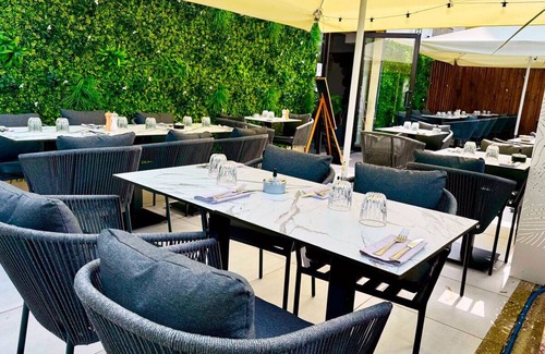 Les Billaux Hotel | LE BON DUC