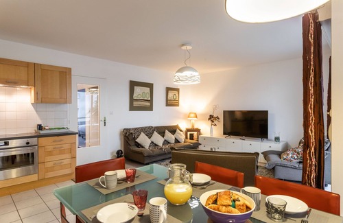 Alphonse Guerin Apartment | Le Bonnet Rouge - Appartement 2 chambres avec parking