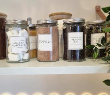 Meyssac Apartment | Le Boudoir d'Elba - Balneotherapie & terrasse