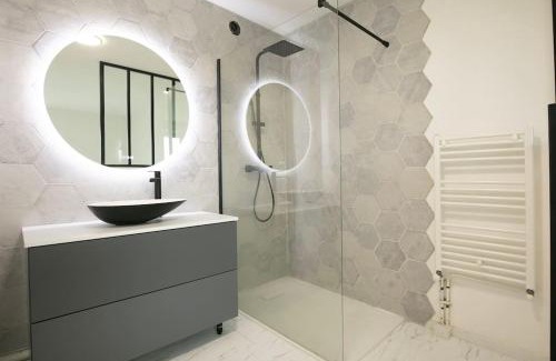 La Chapelle-sur-Erdre Apartment | Le Bourvil - T2 Calme et Spacieux