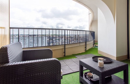 Bourg-l'Eveque Apartment | Le Brest - Vue panoramique sur la ville