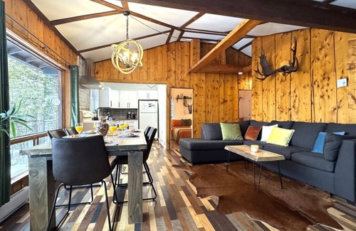 Sainte-Lucie-des-Laurentides Ski Chalet | Le1605 - Spa et Plage - Les Chalets Dans le Nord