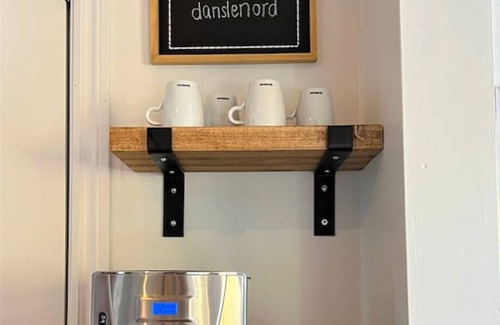 Sainte-Lucie-des-Laurentides Ski Chalet | Le1615 - Lake, Private dock- Cottages in the north