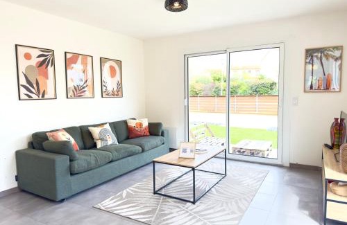 Cabestany Apartment | Le Cabes - Climatisation - BBQ -Terrasse & Jardin- Free Parking 2 places-WIFI - Télétravail - SudSéjourConciergerie