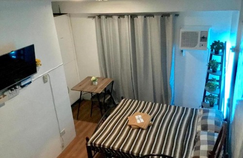 Santa Rosa Apartment | Le Cadeau Transient 2 near Enchanted Kingdom 2-6 pax
