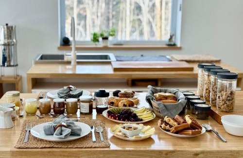 Shefford Bed & Breakfast | Le Camp Caché Shefford