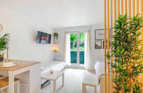 Gonesse Apartment | Le Carré CDG Studio Élégant