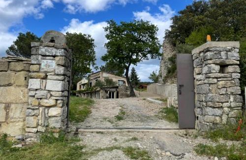 Montmirat House | Le Castellas - Gîte en pleine Nature