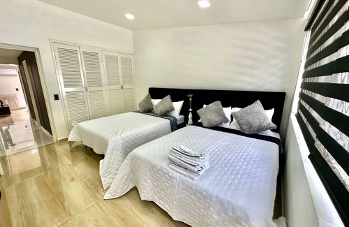 Buenos Aires Villa | Le Catania 4 Bedroom Modern Villa, With Waterfall Large Pool.