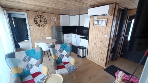 Biville-sur-Mer Ski Chalet | Le Chalet Léna