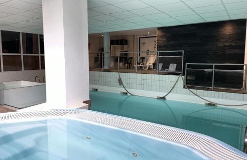 Eaux-Bonnes Apartment | Le Chalet - Piscine - 2 Pièces pour 9 Personnes MAE-6003