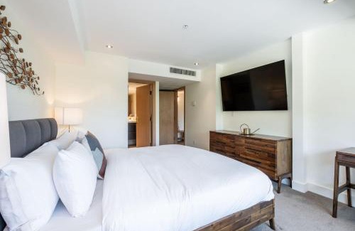 Blackcomb Apartment | Le Chamois by Outpost Whistler