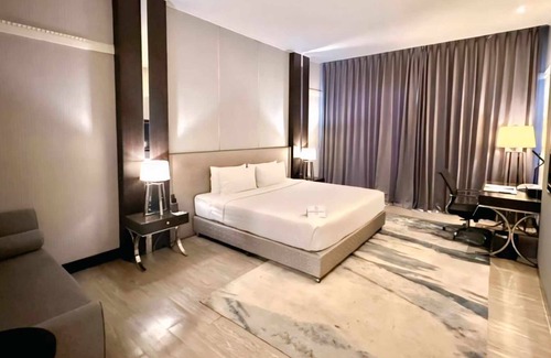 Olongapo Hotel | Le Charmé Suites