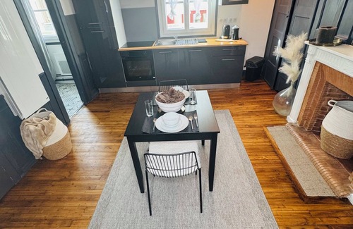 Limoges Apartment | Le Charmant, Apartment-Limoges
