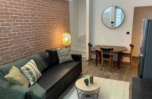 Barbatre House | Le Charmant Bailla | Science-Po