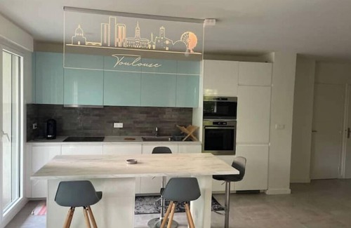 Fontaine-Bayonne-Cartoucherie Apartment | Le Charme des Jardins du Barry' apartment