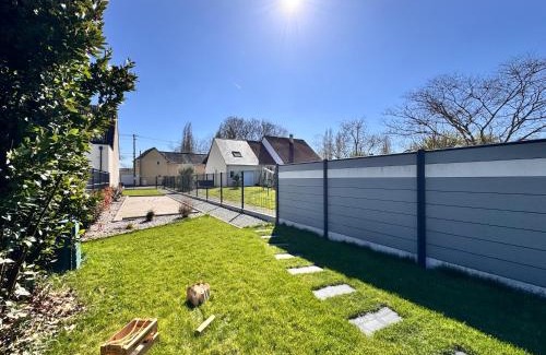 Miroir - Batignolles House | Le Charme - Jardin - Petanque - Parking - 6p
