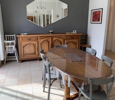 Damery House | Le Claugi