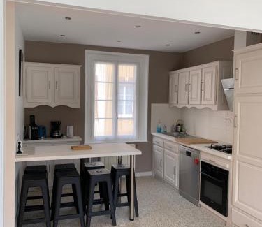 Damery House | Le Claugi