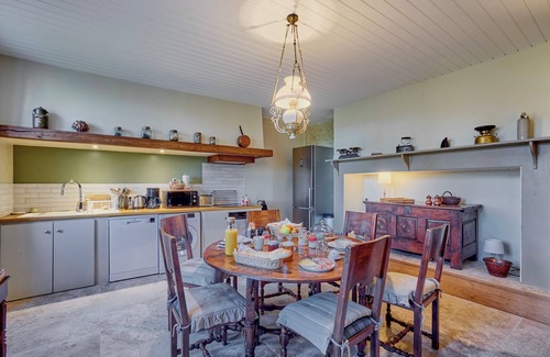 Valence-sur-Baise House | Le Clos Boissière - Charming gîte with swimming pool in the heart of the Gers