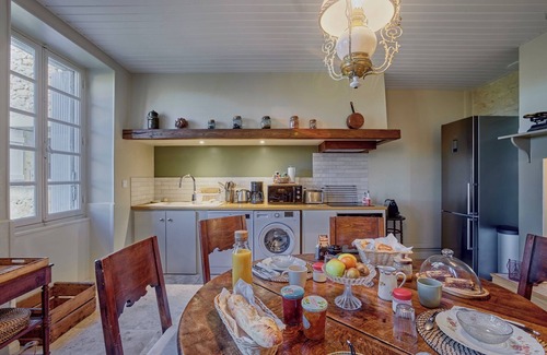 Valence-sur-Baise House | Le Clos Boissière - Charming gîte with swimming pool in the heart of the Gers