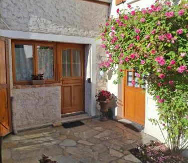 Thiveral-Grignon Apartment | LE CLOS DE GRIGNON