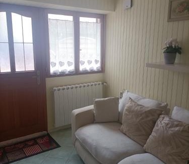 Thiveral-Grignon Apartment | LE CLOS DE GRIGNON