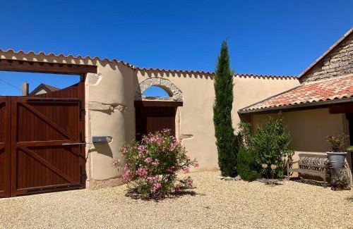 Clesse House | Le Clos De Quintaine Gîtes de Charme