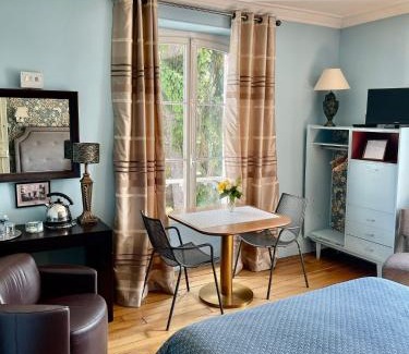 Chatenay-Malabry Bed & Breakfast | Le Clos des Princes