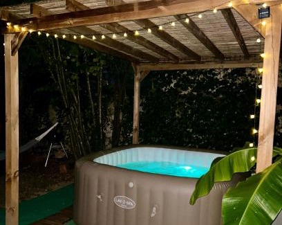 Parc-Chevreul Bed & Breakfast | Le Clos du Moulin Dijon,sa piscine, son jardin, au calme, la campagne à la ville
