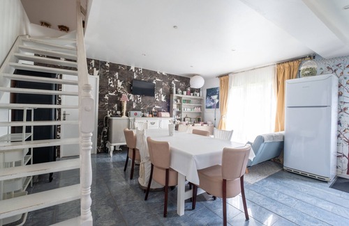 Tourny Cottage | Le clos saint paul gite cottage avec jardin