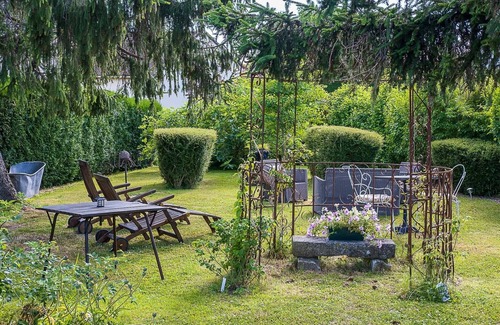 Tourny Cottage | Le clos saint paul gite cottage avec jardin