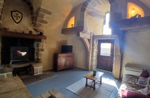 Vezins-de-Levezou House | Le Clou de Malte