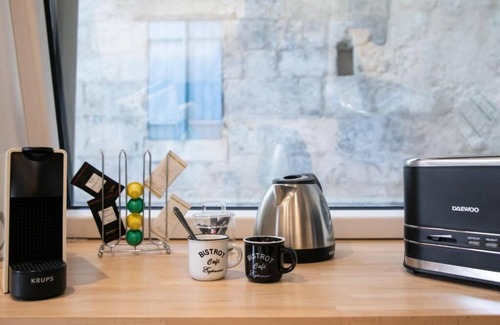 Perigueux Apartment | Le Cocon: At the Foot of Saint-Front Cathedral